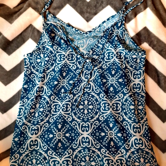 Tops - Turquoise cami. New. Size medium.